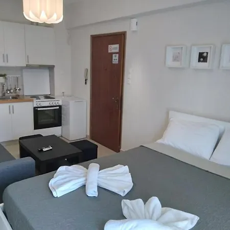 Little Beauty - Happyhostgr - In * Platamonas