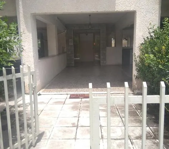 Little Beauty - Happyhostgr - In * Platamonas