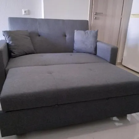 Little Beauty - Happyhostgr - In Apartman Platamónasz