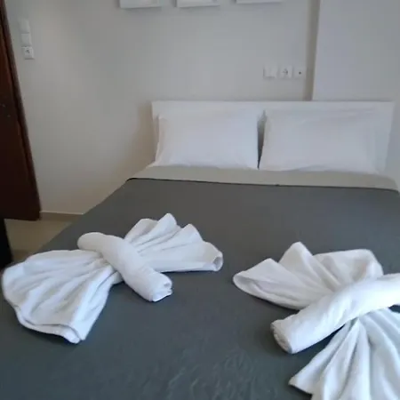 Little Beauty - Happyhostgr - In Platamonas