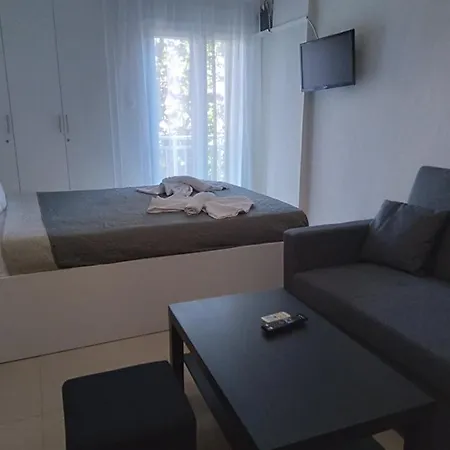 Little Beauty - Happyhostgr - In *