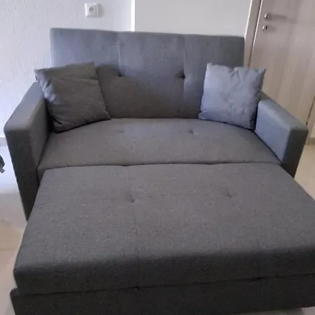 Little Beauty - Happyhostgr - In Apartment *