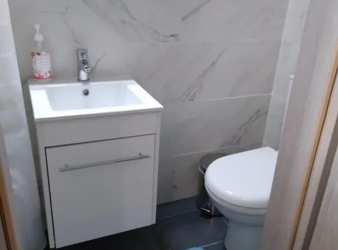 Little Beauty - Happyhostgr - In *